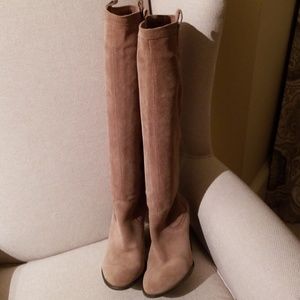 Vince Camuto Suede Boots (7) 37